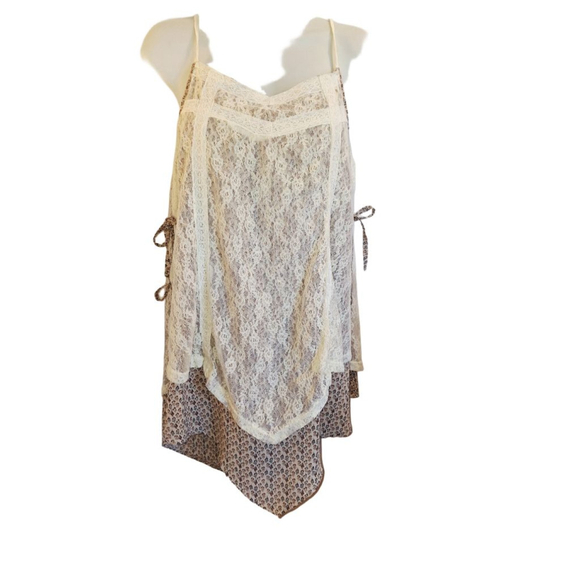 Ryu Tops - Anthropologie rya Beige & Brown Floral Lace Asymmetrical top
